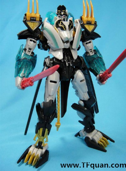 【新聞動態】Transformers Go!叁乘合體暗黑擎天柱、黑獅Go Prime新圖